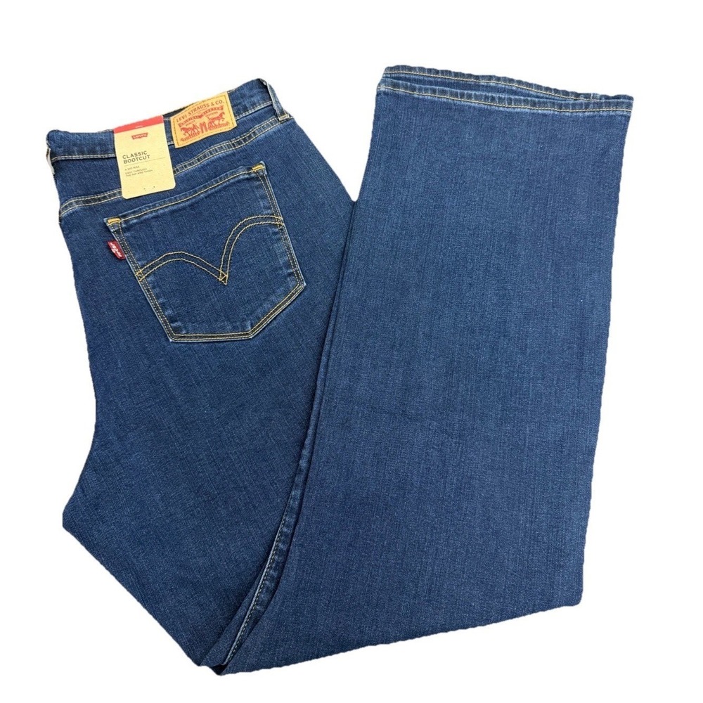 NWT Levis Women's Classic Bootcut Stretch Blue Jeans Size 33x30 New